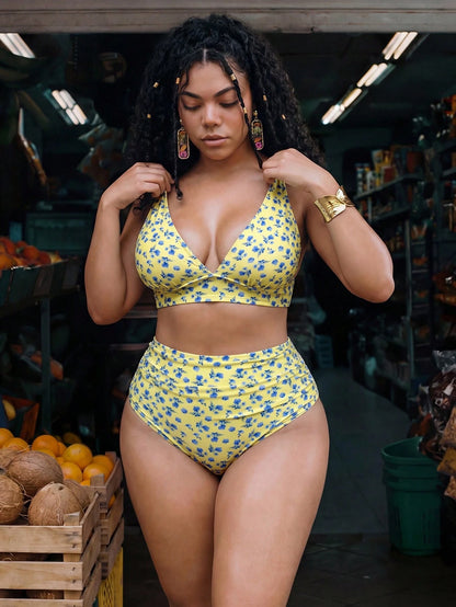 Swim Mod Plus Size Women 2-Piece Random Print Casual Swimsuit Set