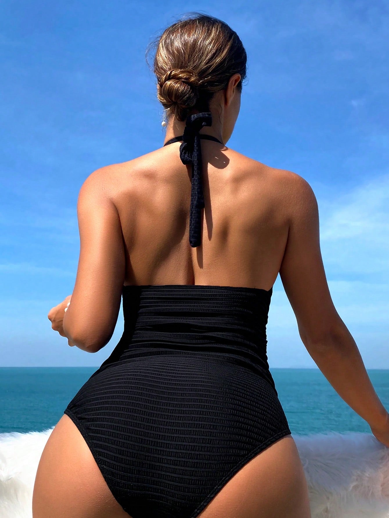 Swim Vcay Summer Beach Solid Color Halter Neck One Piece Swimsuit With Ruffle Detail Music Festival