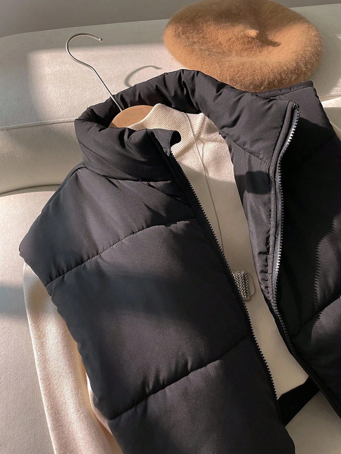 Teen Girls Black Casual Zip Up All-Match Versatile Sleeveless Stand Collar Short Cotton Padded Vest, Autumn/Winter Fall, Solid, Minimalist, Back To