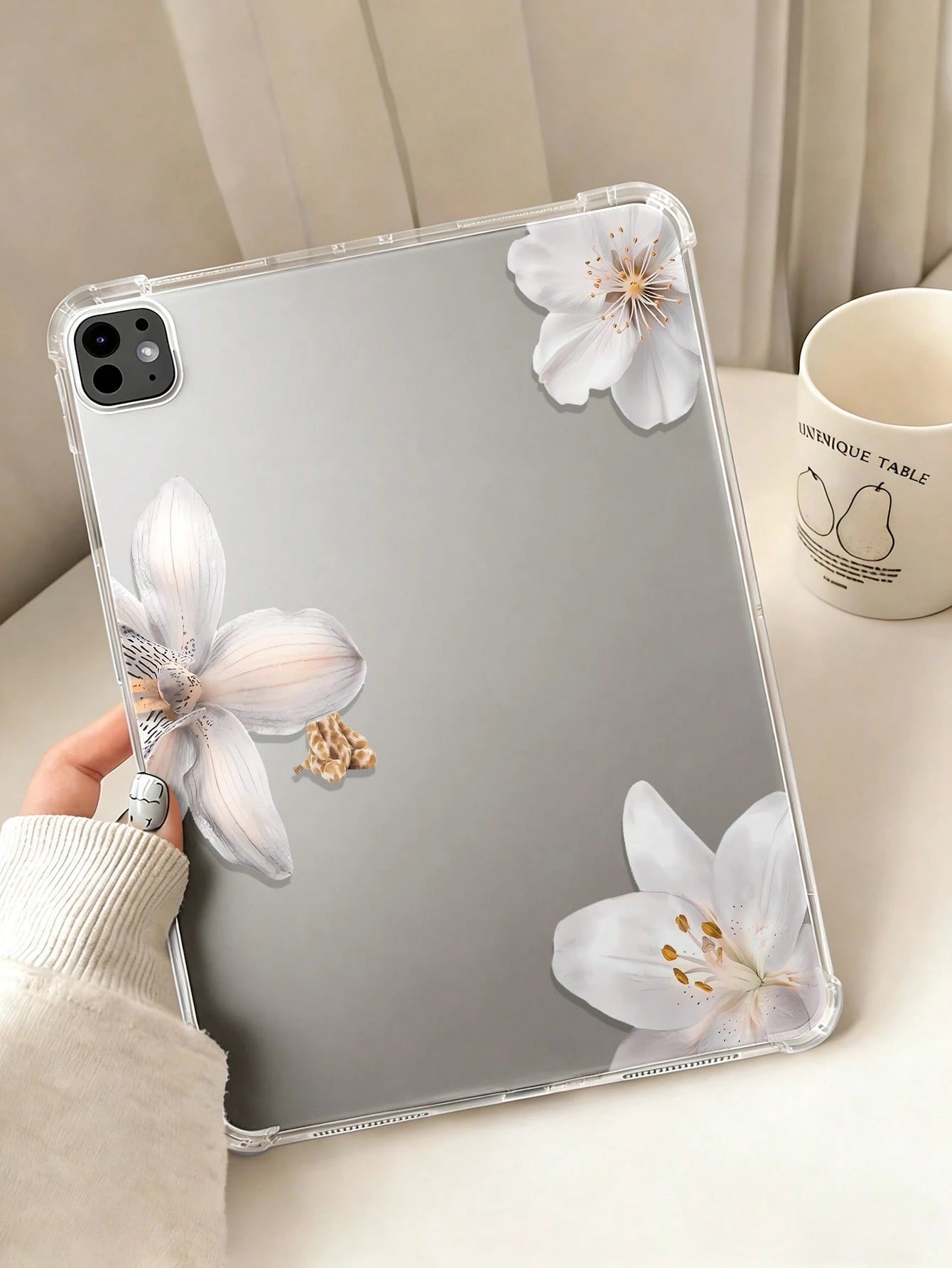 Transparent Romantic Floral Protective Case: Fashionable Lily Flower, Showcasing Stylish Charm. Compatible With IPad Pro 11-Inch, Air 2, Air 5th Gen (2022), Air 11-Inch (M2) (2024), Air 11-Inch (M3) (