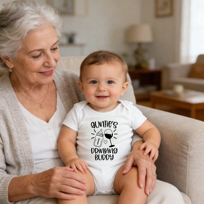 Ultra-Soft Auntie's Drinking Buddy Bottle Wine Print Short-Sleeve Bodysuit, Fashionable Design Baby Set Baby Clothes Comfortable And Snug Fit, Highly Stretchable, Machine Washable, Perfect For Outdoo