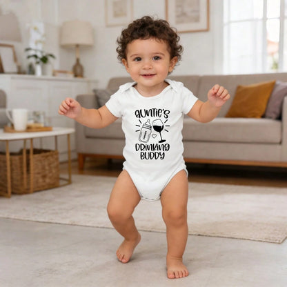Ultra-Soft Auntie's Drinking Buddy Bottle Wine Print Short-Sleeve Bodysuit, Fashionable Design Baby Set Baby Clothes Comfortable And Snug Fit, Highly Stretchable, Machine Washable, Perfect For Outdoo