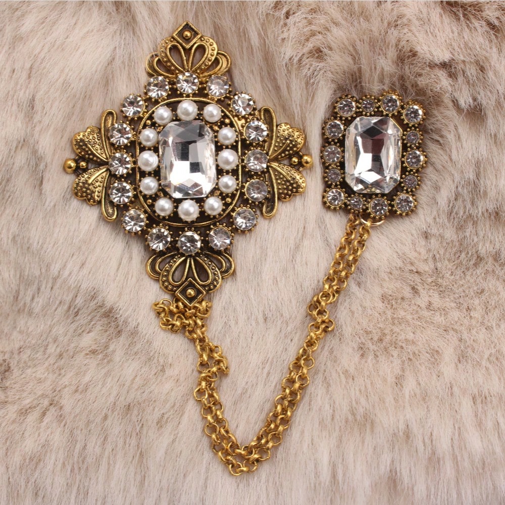 Vintage Ornate Brooch, Gold-Toned Craft With Pearl, Large Clear Crystal, Intricate Pattern & Chain-Attached Accent Detailing, Elegant Statement Accessory For Fashion Enthusiasts, Ideal For Outfits, Ba