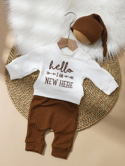 White HELLO Letter Embroidered Newborn Photography Outfit Autumn Cute Modest Christening Baby Boy/Girl Top Pants Hat 3pcs Set Infant Studio Photo Prop