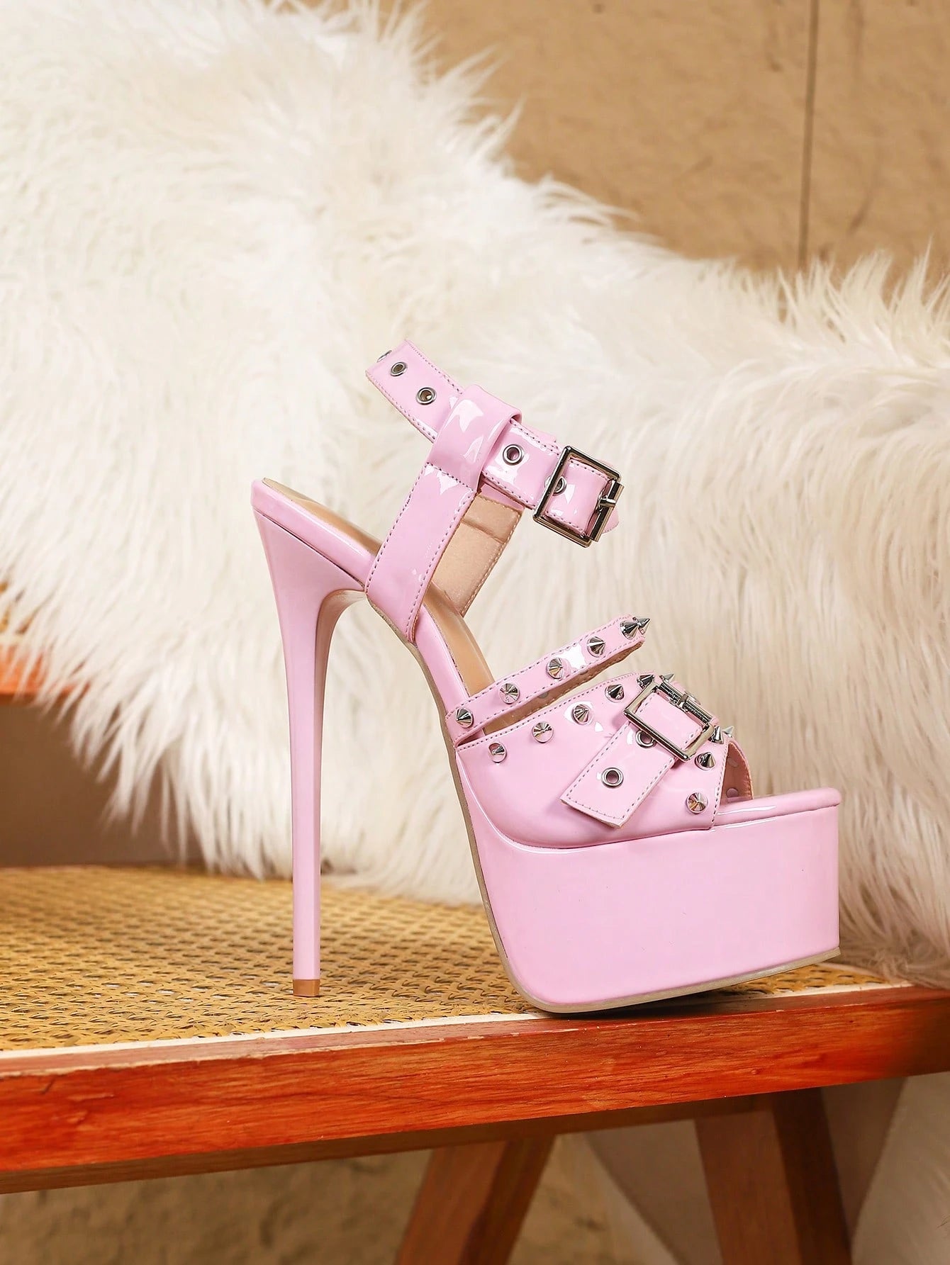 Women's Fashion High Heel Sandals, Round Toe Rivet Decor Strap Buckle Closure, 16cm Super High Sexy Stiletto Heels, Nightclub Shoes, Size 35-42
