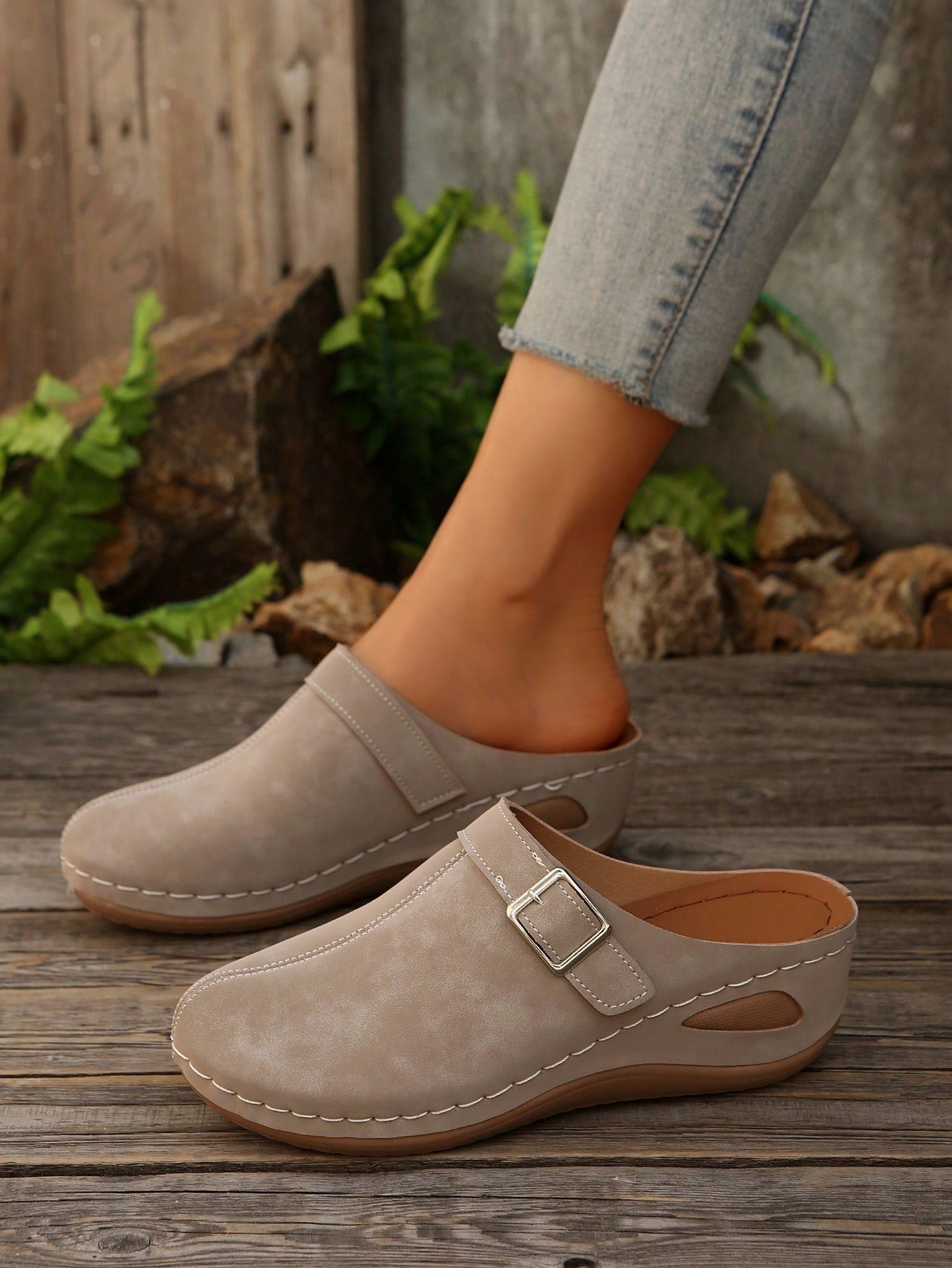 Women's Fashion New Wedge Heel Thick Sole Closed Toe Mule Slides, Lightweight Comfortable Soft Bottom Slippers For Home And Walking, Spring And Autumn