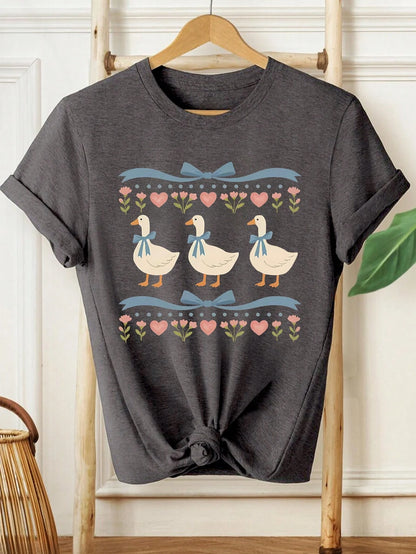 Women's Retro 80s Goose Print Round Neck Short Sleeve Casual T-Shirt, Funny Blue Ribbon Goose Women's Top, Vintage Goose Women's Summer Clothing, Cute Farm Animal Summer Top
