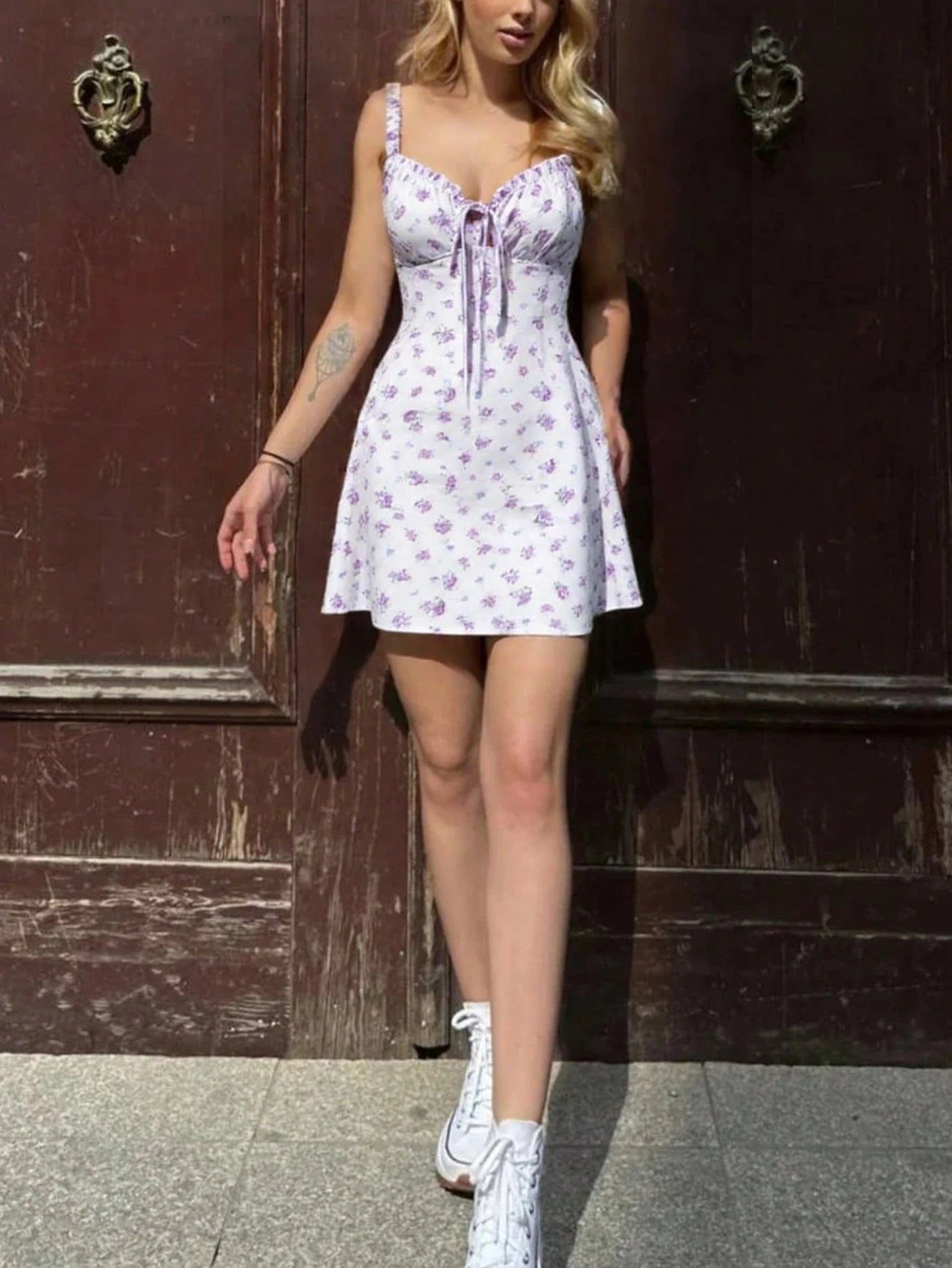 Women's Summer Floral Sexy Backless Elastic Camisole Mini Dress, Suitable For Daily Wear, Beach Vacation, And Photography Elegant