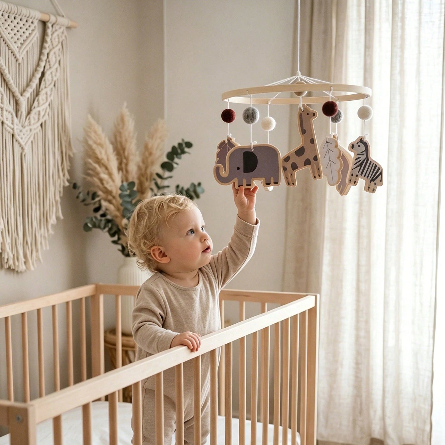 Wooden Forest Animal Bed Bell, Cute Animal Shaped Toy, Baby Room Decoration Wind Chime, Hand-Eye Coordination Ability, Suitable For Baby Room Decoration, Mixed Colors, Newborn Bed Bell Toy, Best Gift