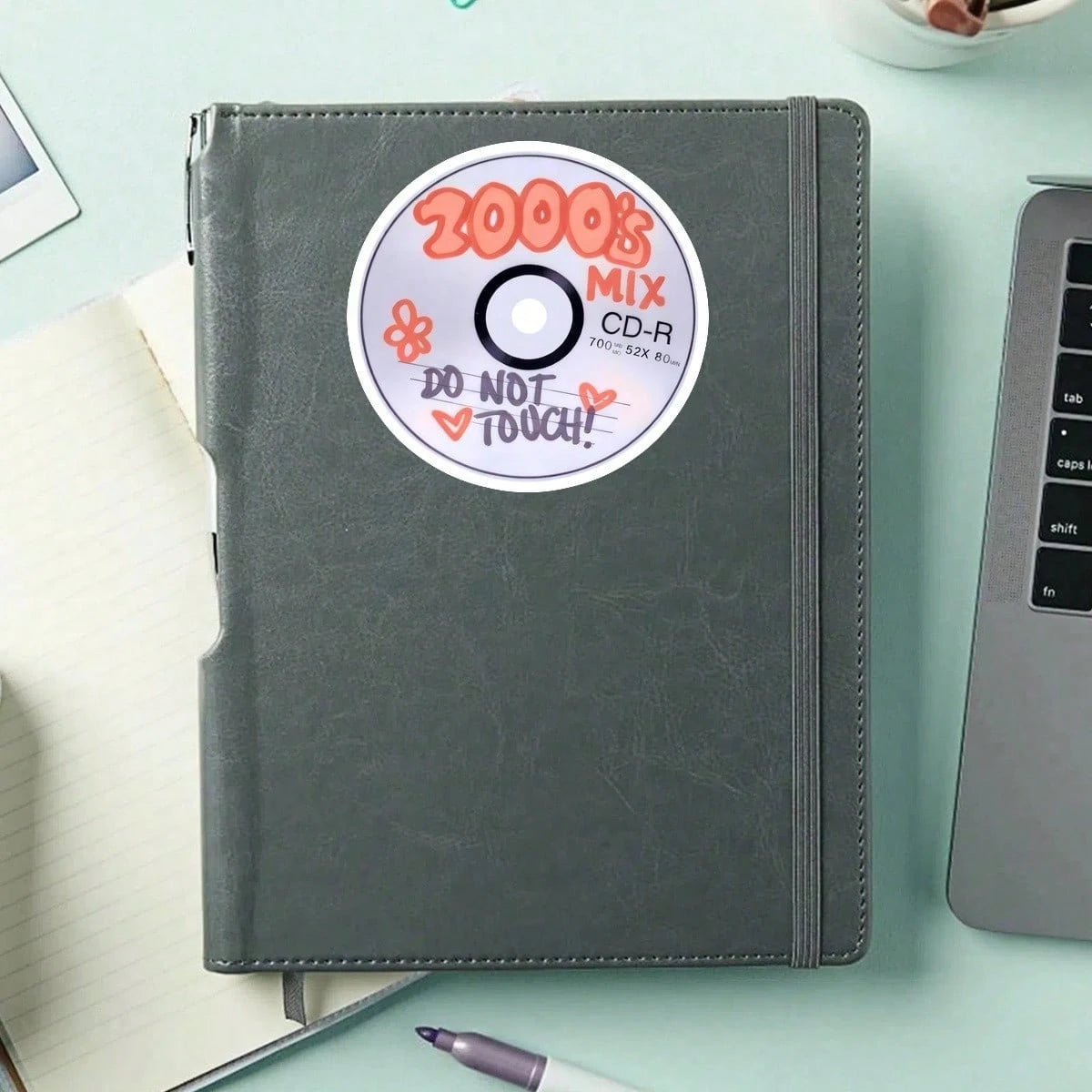 Y2K Retro CD Decor Sticker, Handwritten 2000s Mix Fun Floral Heart Design Self-Adhesive Decal, Ornament For Water Bottle Laptop Notebook Car Luggage Women Gift Accessories