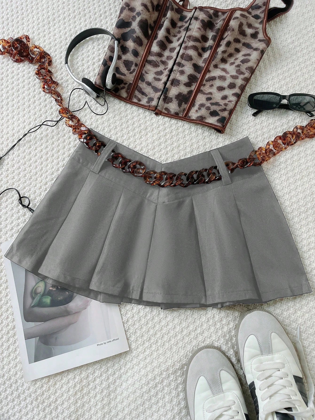Y2K Streetwear Low Waist V-Neck Ruffle A-Line Mini Skirt, Music Festival Spring